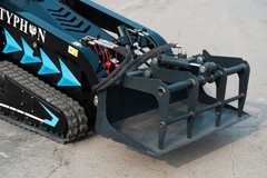 Mini Skid Steer Heavy Duty Grapple Bucket Solid Bottom– Fits TYPHON STOMP X1300