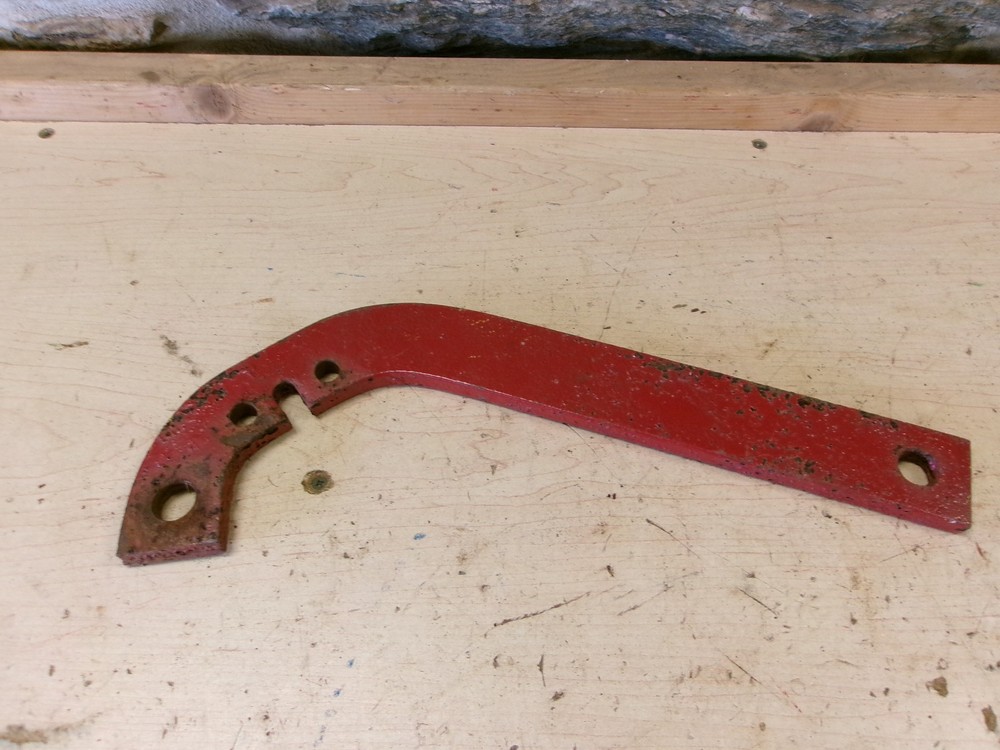 Farmall International 140, 130, Super A, 100 snow plow rockshaft lift arm part