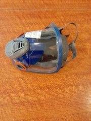 Five ADVANTAGE Medium 3000 Model 3200 TWIN-PORT Full Face Respirators