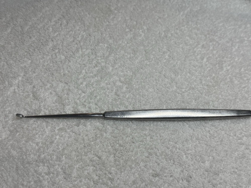 STORZ N4377 Silver Osteotome 7” Curved Left 5.0mm W Single Guarded Cutting Edge