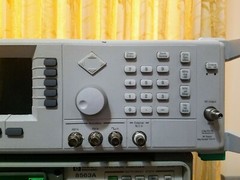 Anritsu 68369A/NV Fresh Align + CAL. Opt: 2B,11 – 40GHz Signal Generator