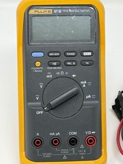 Fluke 87 III True RMS Digital Multimeter Tested & Working w/ OEM Leads