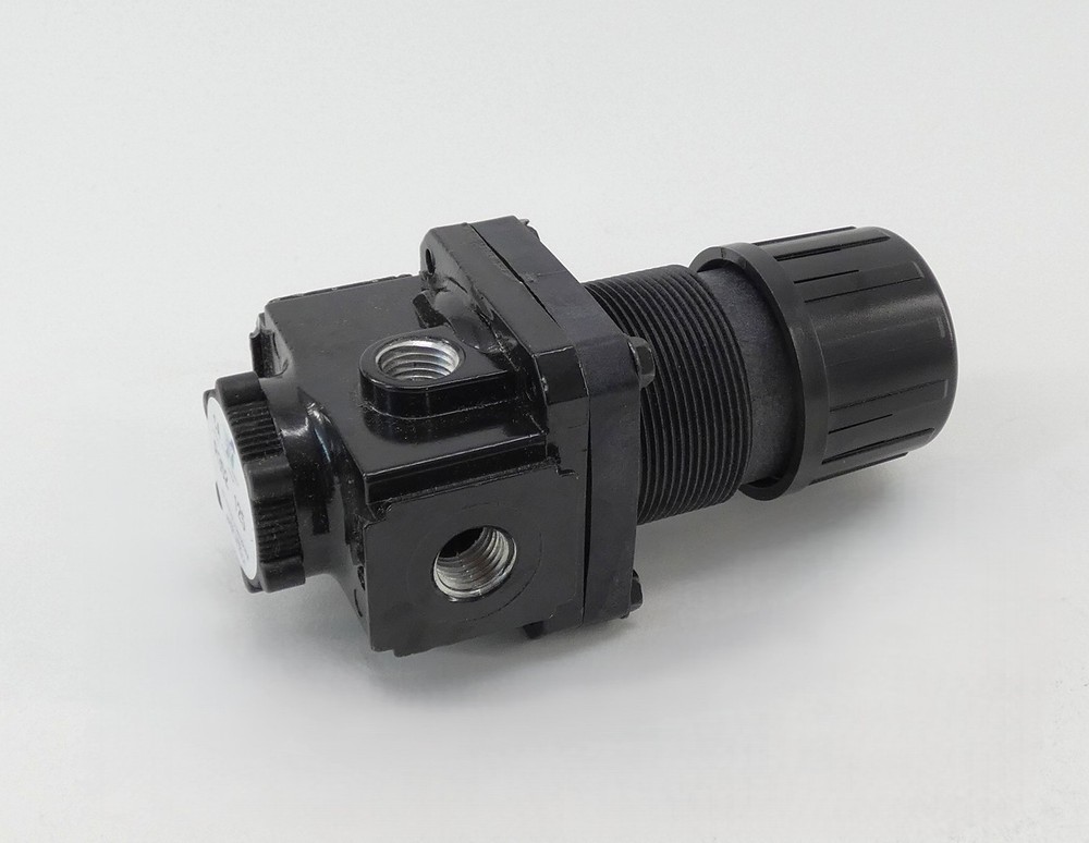 Arrow Pneumatics R352-125 Standard Air Regulator 300PSIG – NEW Surplus!