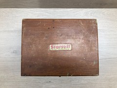 Starrett no 654 inspector dial bench gage w/ 25-611 dial indicator (needs work)