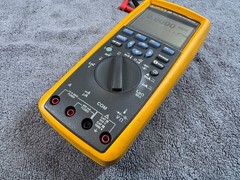 Fluke 289 True RMS Industrial Multimeter w/ Leads and Pouch
