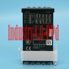 ONE New in Box OMRON H5CX-A-N H5CXAN 100-240VAC Timer NIB Free Ship
