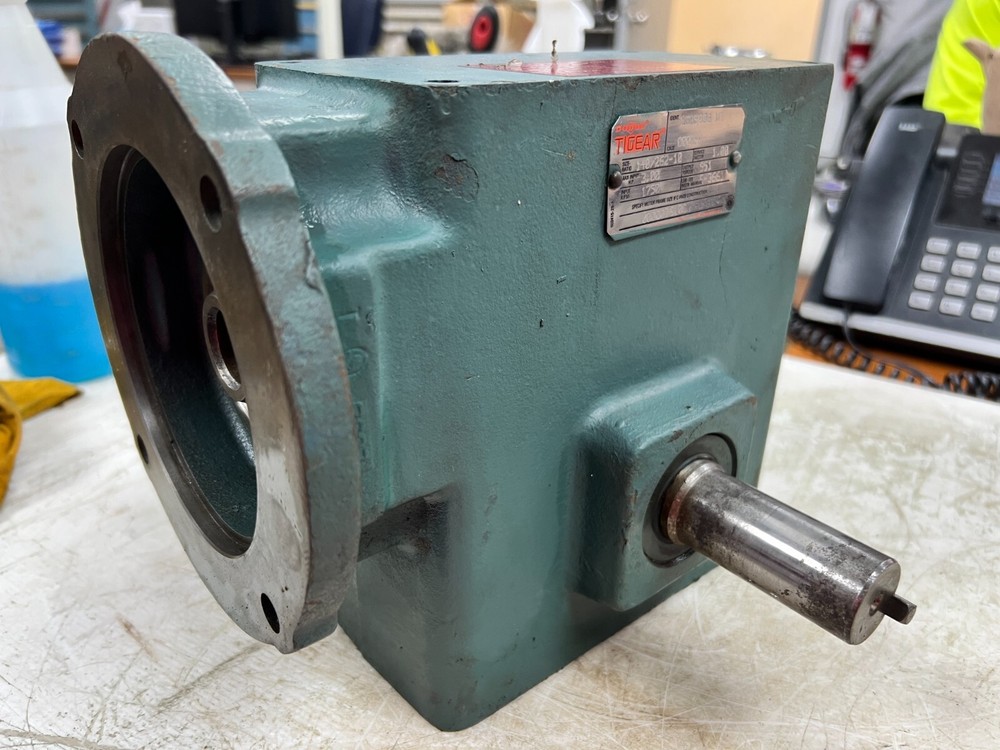 👀 DODGE TIGEAR 10:1 GEAR REDUCER 951 TORQUE OUT 3.00 HP MAX IN 1750 RPM 2609008