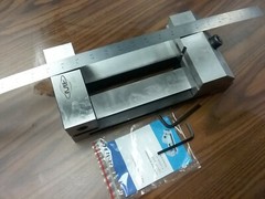 6″ x 13″ TOOL MAKER’S PRECISION SCREWLESS VISE #705-06 – NEW