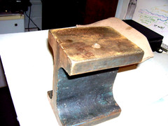Heavy Duty 7/8″ Thick I-Beam Anvil Blacksmithing 7″ Tall, 5″ Length, 4.5″ Wide