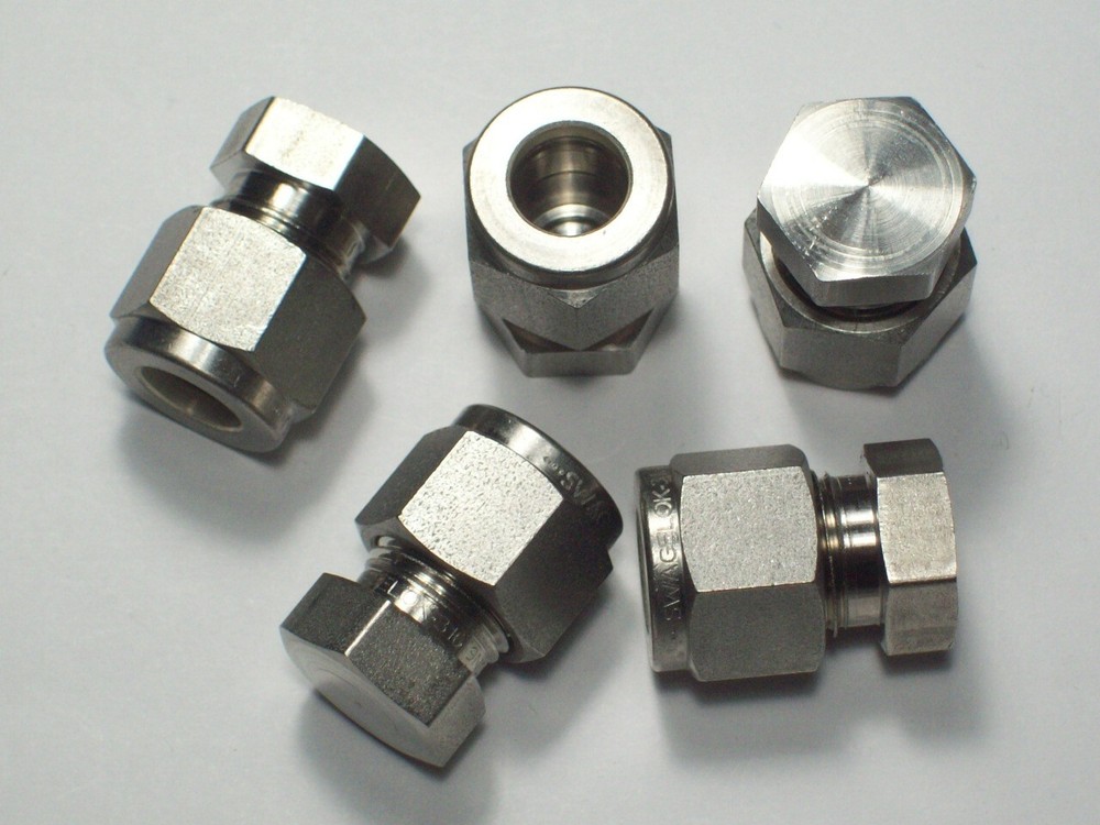 5 – Swagelok Stainless Steel Cap Fitting, 3/8″ OD Tube, SS-600-C