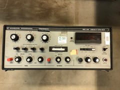 1A – Weinschel Engineering 1801A Stabilized RF Ratio Meter