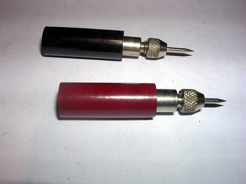 HH SMITH 128 VINTAGE NEEDLE SHARPE PHONE TIP RED & BLACK PAIR