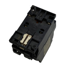 SIEMENS 3TH80 40-0A CONTACTOR 6AMP. 110-132V AC 4x NO