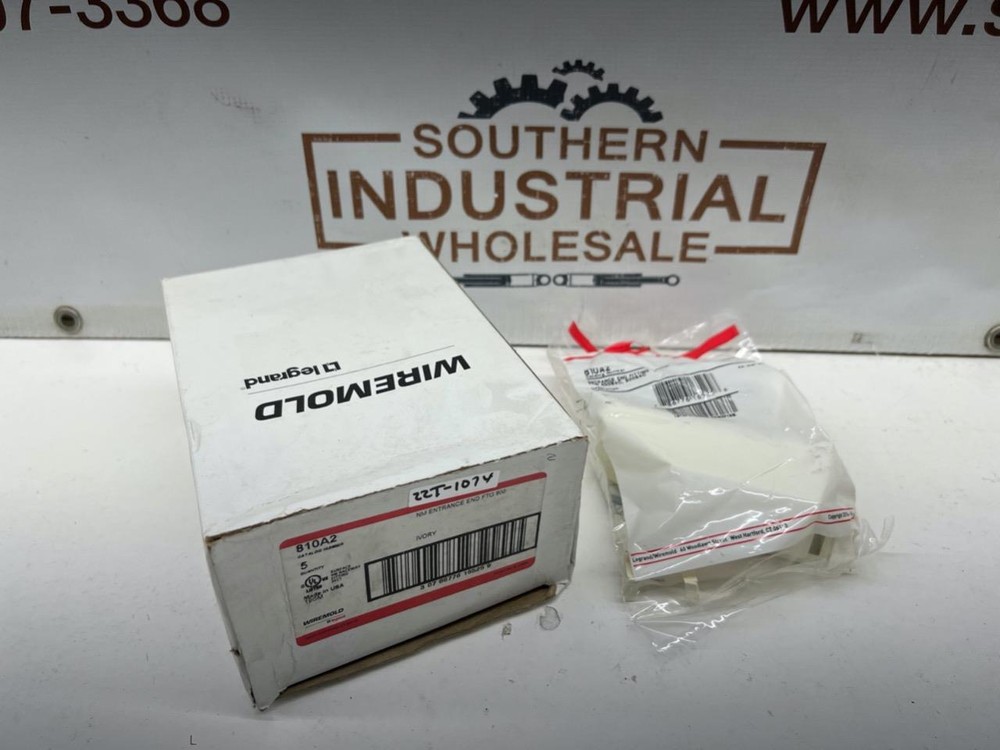 Lot of 5 Wiremold 810A2 Entrance End Fitting 4-1/4″L x 1-7/16″W x 1-1/2″H