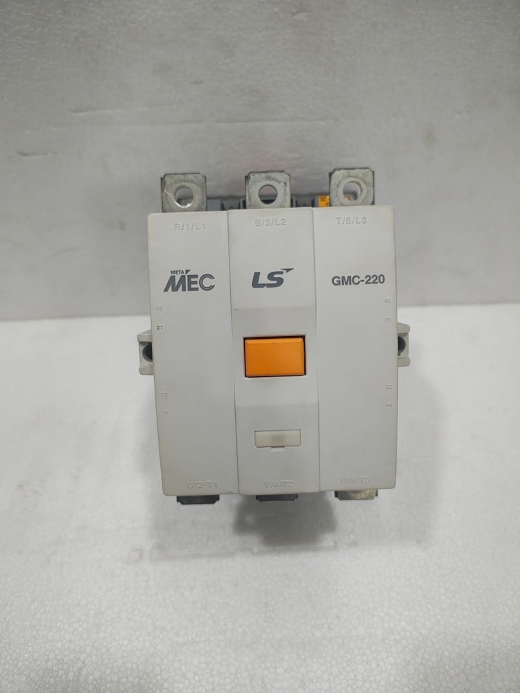One New LS GMC-220 Contactor GMC220 AC100-240V/DC100-220V Expedited Shipping