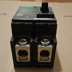 SQUARE D POWERPACT QB 200AMP 2-POLE 240V MAIN CIRCUIT BREAKER QBL22200LU