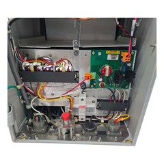 Eaton Cooper Power System F6-P2B Form 6 Recloser Control Mild Steel Cabinet