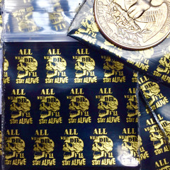 BaggiesSince1987 – 1515 Design Zip Bags 100 PCS SKULL in GOLD 1.5″, READ DETAILS