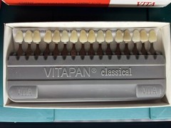 Porcelain Shade Guide Classical 16 Colors VITA Classical / colorimetro dental
