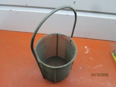 5.5″ x 6″ Perforated Basket, Heavy Duty Construction, Fixed Handle, 3 Available