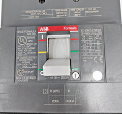 ABB 200 Amp Circuit Breaker 240 VAC / 250 VDC 3 Pole A2A200TT