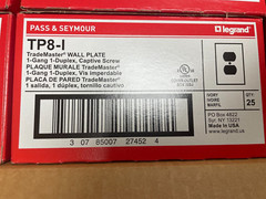 BOX OF 250 PASS & SEYMOUR LEGRAND TP8-I 1-GANG 1-DUPLEX IVORY WALL PLATE