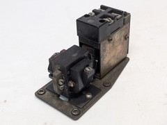 Allen-Bradley 849A-Z0D25 Pilot (Heavy) Duty Timer Relay Assembly with 120V Coil