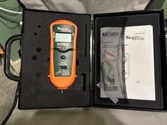 Extech RPM10 Combination Tachometer – Contact & Photo/Laser Measurement Methods