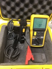 AEMC MEGOHMMETER MODEL 1040