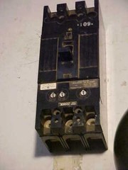 GE TFJ236200 3 Pole 225 Amp 600 V Main Circuit Breaker