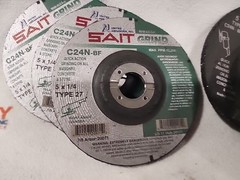 United Abrasives SAIT 20071 5×1/4×7/8 C24N Concrete Fast Grinding Wheel 7 pc.