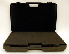 708 – PLATT LUGGAGE – BLOW MOLDED CASE – Exterior Dimensions (L x W x D): 23″ x