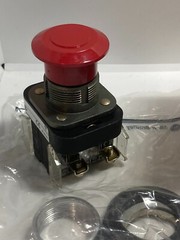 ALLEN BRADLEY 800T-FX6A1 PUSH PULL 2 POSITION MUSHROOM RED 1NO/1NCLB SER T NIB