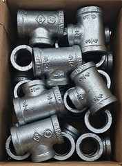 STZ – 3/4″ x 3/4″ x 1/2″ Galvanized Reducing Tee – Lot of 20