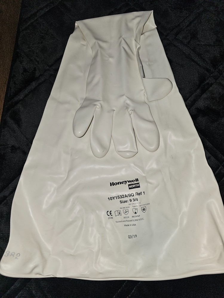 Honeywell NORTH Clean Room Glovebox Gloves 10Y1532A/9Q & Y254A/9 NEW