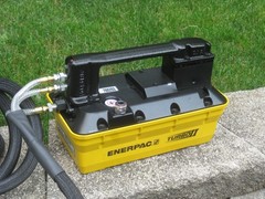 NEW Open Box – Enerpac PARG1102N, Turbo II Air Hydraulic Pump, Manual Valve