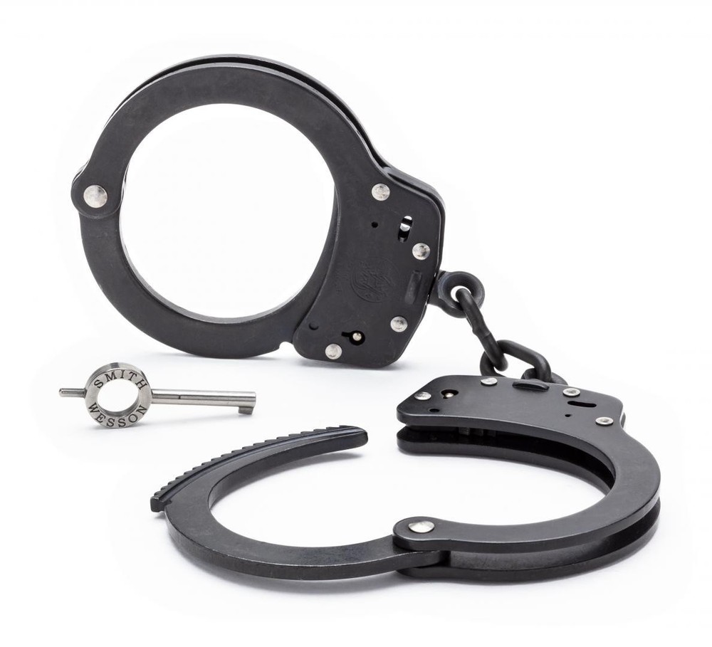 Smith & Wesson Model 100 Blued 350101 Police Double Lock Handcuffs