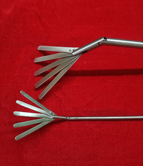 Laparoscopic Fan Retractor 5 Blades Articulation 5mm/10mm Reusable Instruments