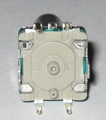 Alps Rotary Encoder w/ Momentary Switch – 30 Detents / 360 Degrees – PC Board