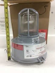 Cooper Crouse-Hinds VMVMP070GP 70W Stanchion Mount Metal Halide Light Fixture