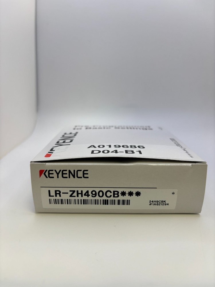 LR-ZH490CB Keyence Self Contained CMOS Laser Sensor LRZH490CB