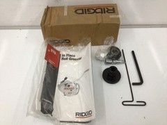 RIDGID 92437 Roll Set for 915, 1 1/4″ – 1 1/2″ Sch 10/40 Steel/SS, PVC