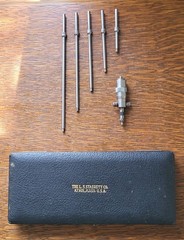 Vintage L. S. Starrett No. 124 Inside Micrometer Set w/(6) Rods (2-8″) & Case