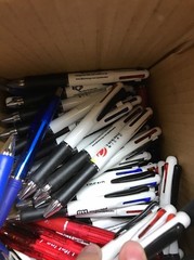 100 Wholesale Lot Misprint Ink Pens 3 COLOR “Clicker” Type Pens Red Black Blue