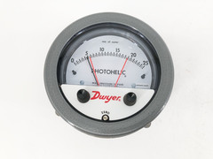 New Dwyer 3000MR-25MM Photohelic Pressure Gauge 25mm-H2O 1/8″ NPTF 102923-00