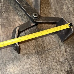 Great Heavy Large Columbus McKinnon Metal Lifting Sling Ice Tongs Pallet Puller