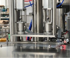 Automatic Juice Milk Doypack Feeding Filling Capping Machine Bags Collecting
