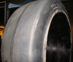 10x4x6-1/2 tires Wide Track solid forklift press-on tire black smooth 104612