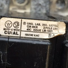 Siemens B220 Circuit Breaker 20A 2Pole 120/240VAC 10KAIC Bolt On Panel Mount