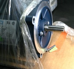 One Leeson 102868 General Purpose Electric Motor AC 1725RPM 1/4HP 60HZ S56C NEW
